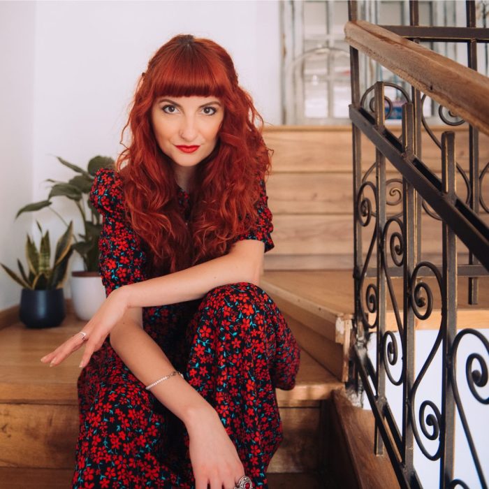 Adina Popescu_square